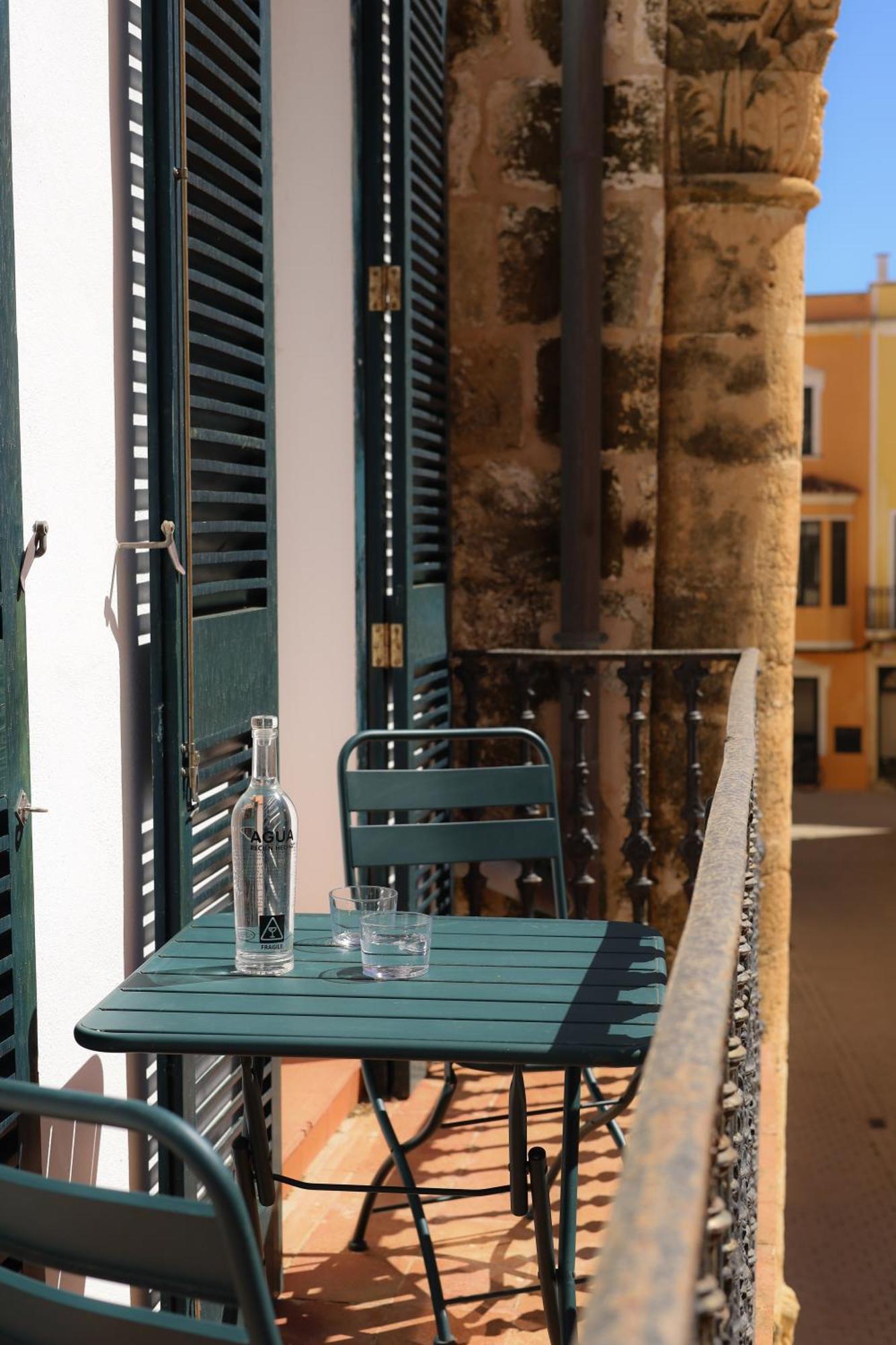 Fragile Hotel Ciutadella  Exterior photo